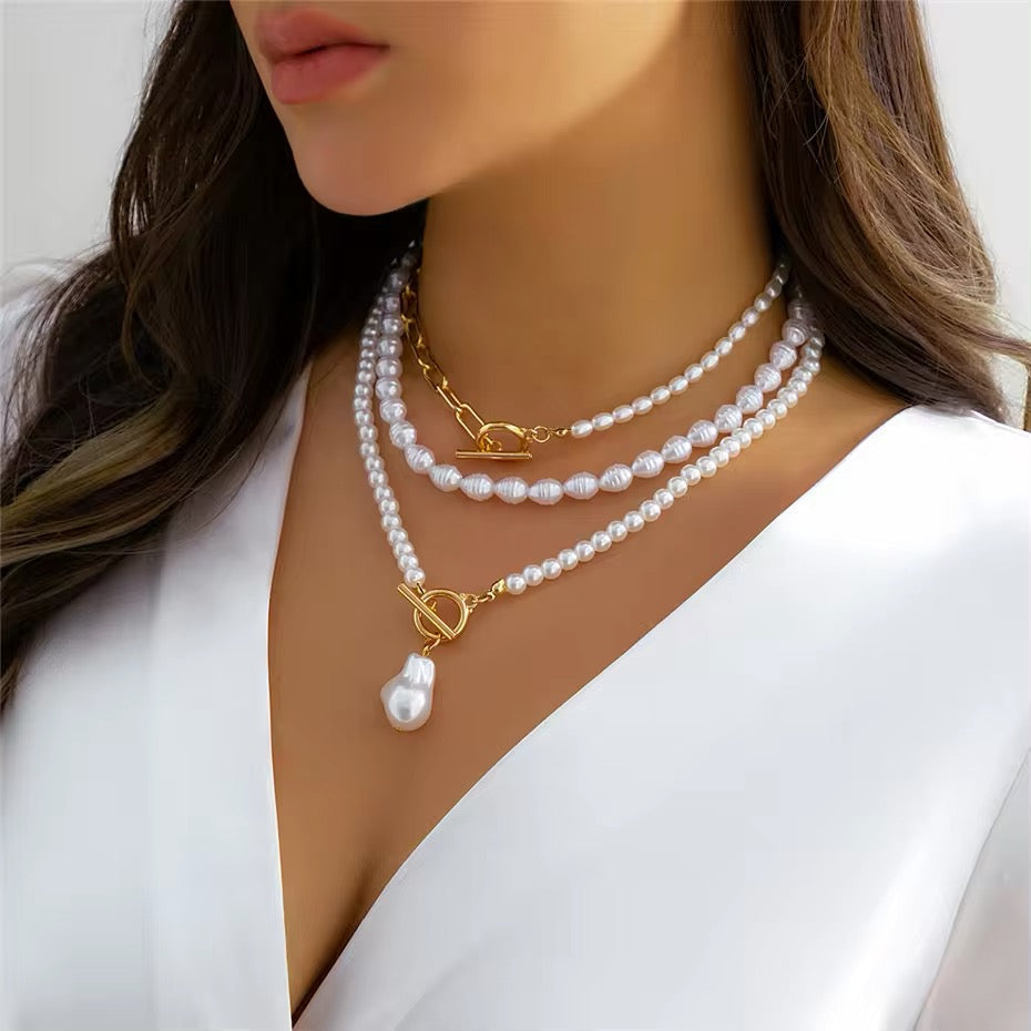 Elegance Pearl Necklace