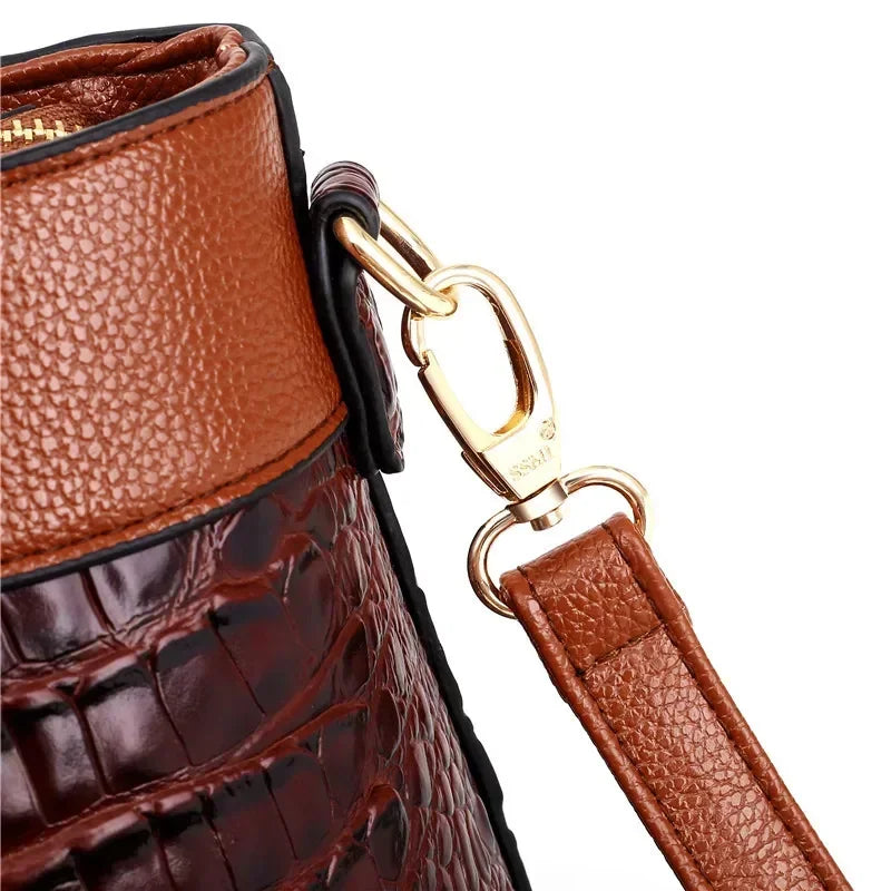 L'Solante Embossed Vintage Bag