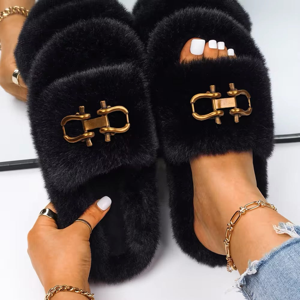 Fur slippers