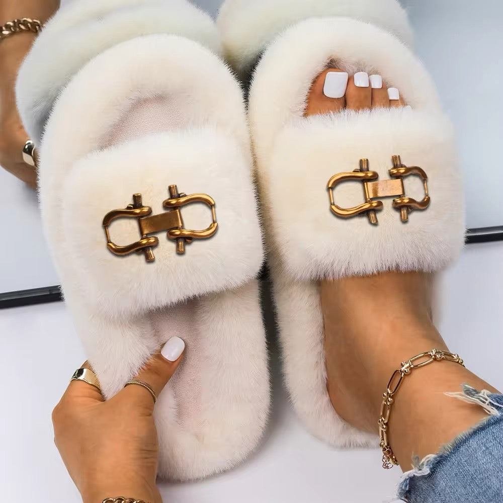 Fur slippers