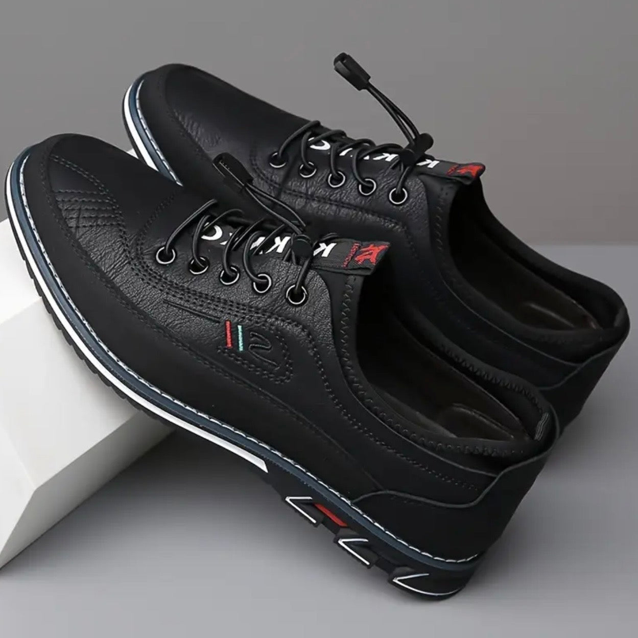 Crossline Leather Sneaker