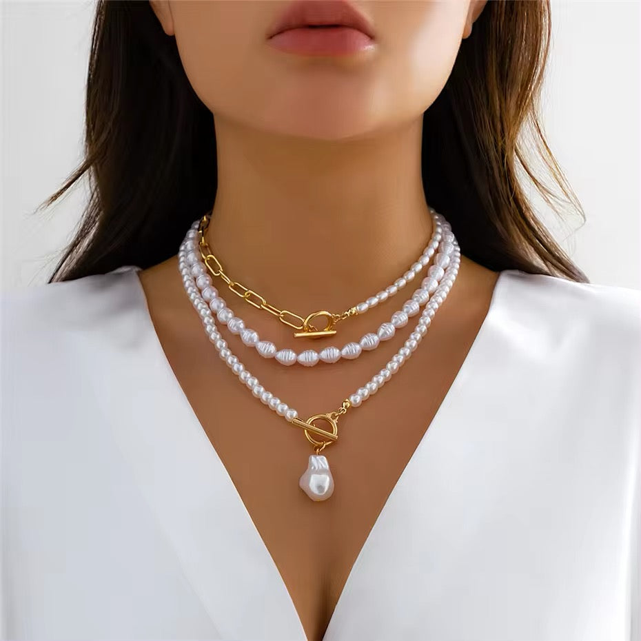 Elegance Pearl Necklace